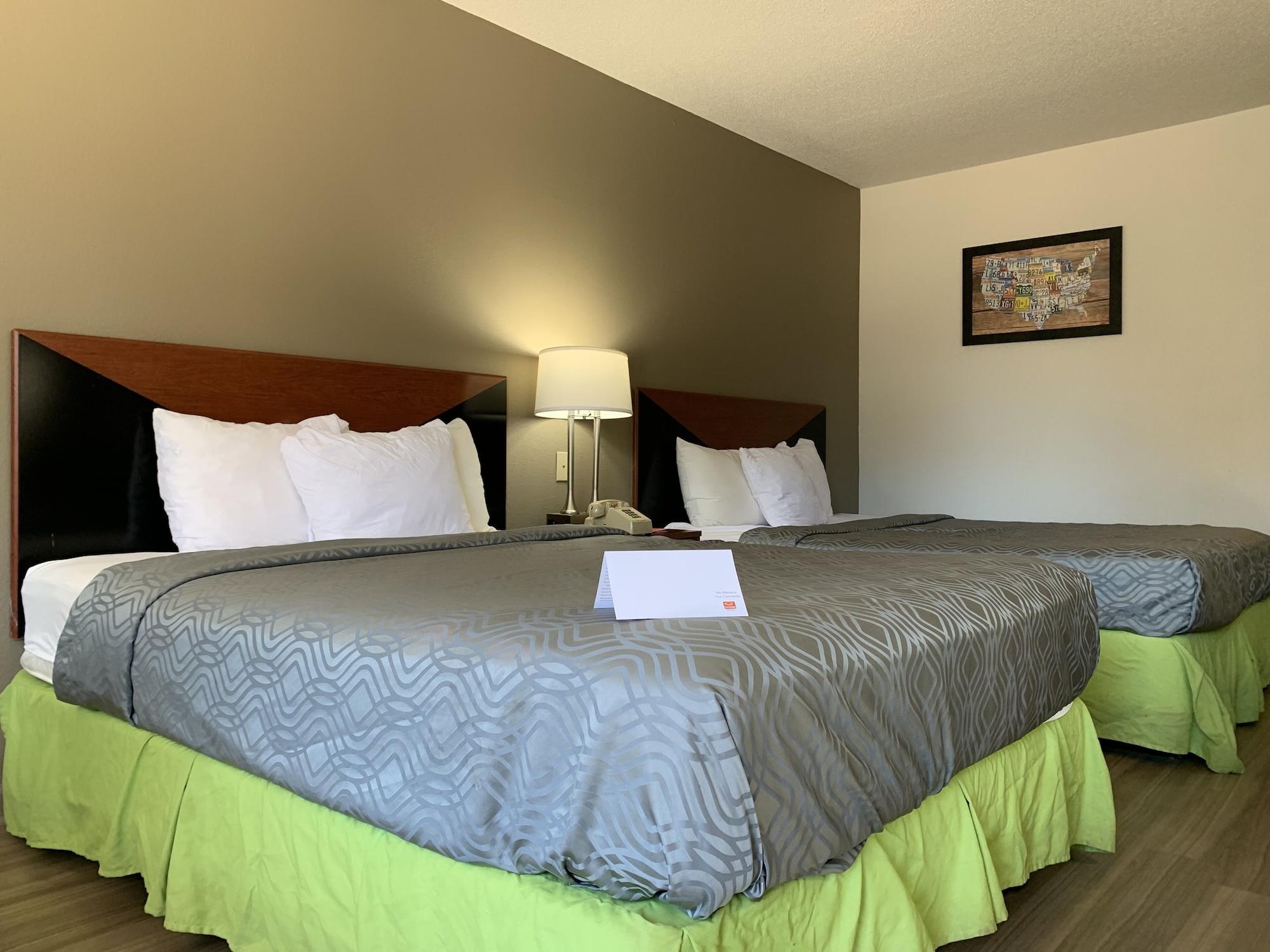 Econo Lodge Трой Екстериор снимка