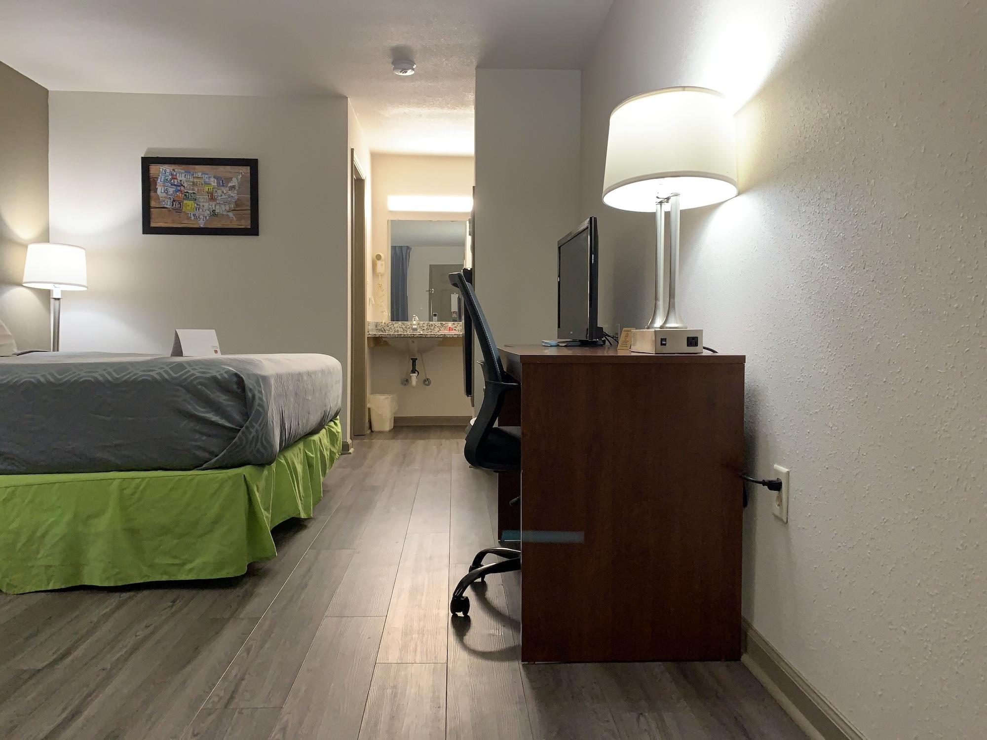 Econo Lodge Трой Екстериор снимка